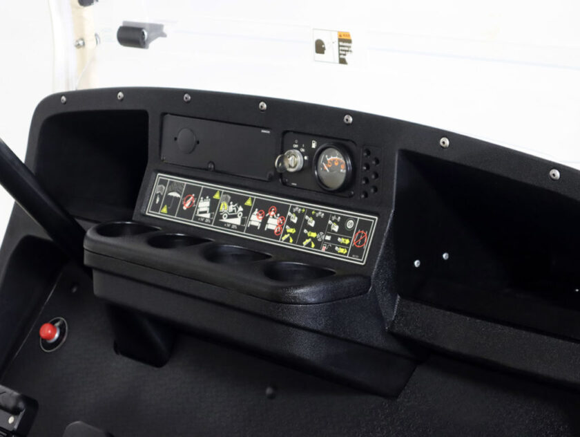 2020 E-Z-GO Express - Image 6