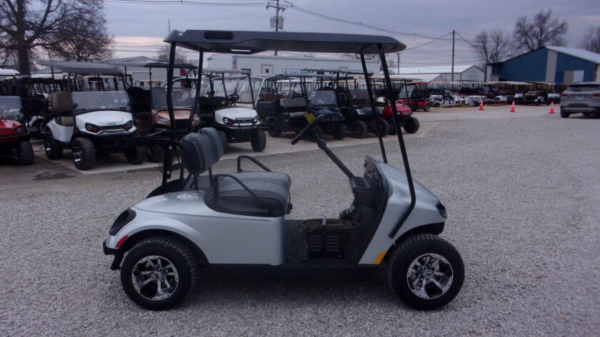 2002 E-Z-GO - Image 4