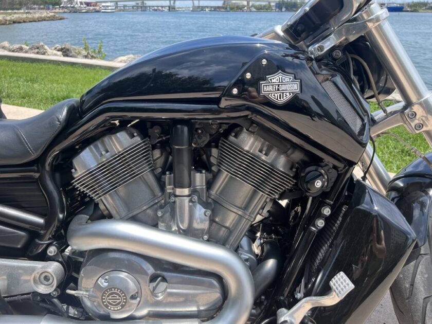 2015 Harley-Davidson V-ROD V-ROD MUSCLE - Image 18