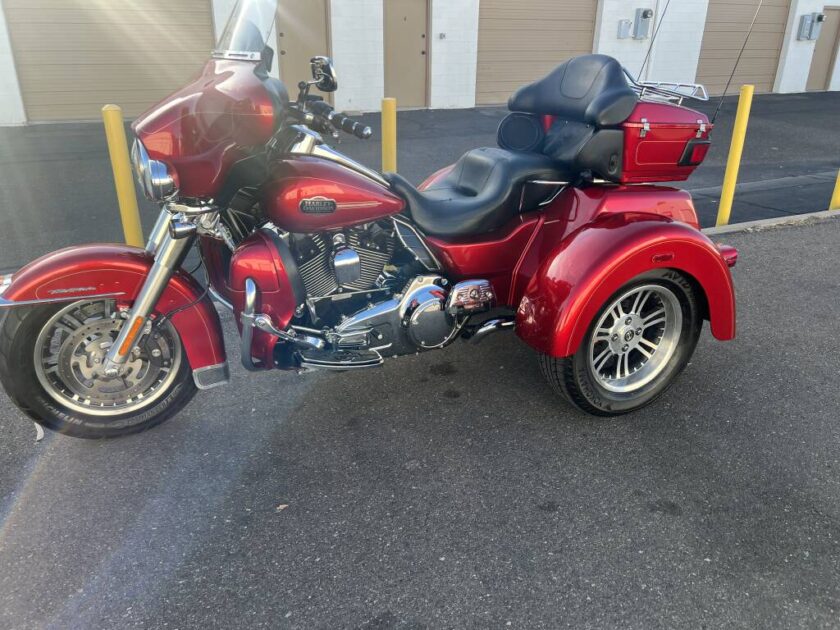 2013 Harley-Davidson TRI GLIDE ULTRA CLASSIC® - Image 11