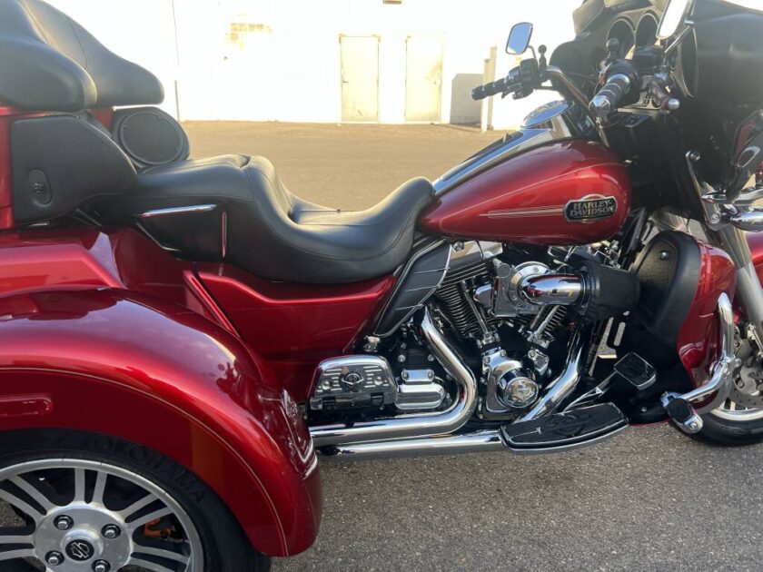 2013 Harley-Davidson TRI GLIDE ULTRA CLASSIC® - Image 19