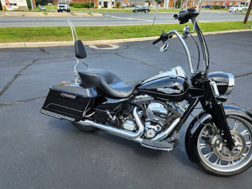 2013 Harley-Davidson Road King® - Image 9