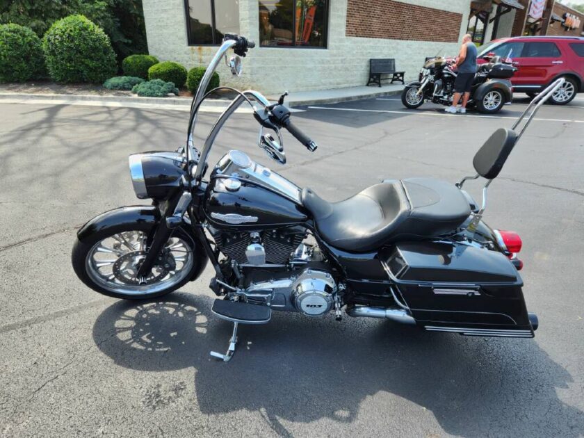 2013 Harley-Davidson Road King® - Image 18