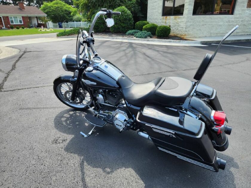 2013 Harley-Davidson Road King® - Image 14