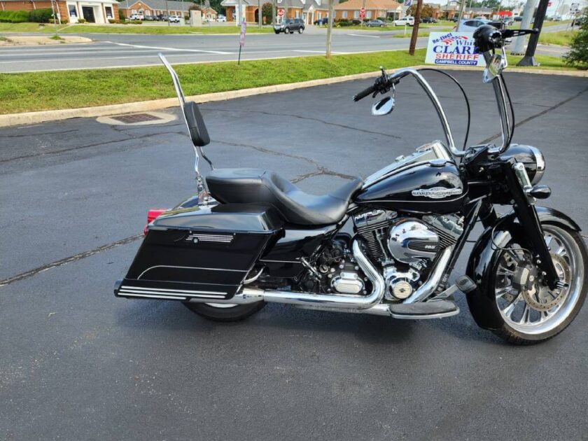 2013 Harley-Davidson Road King® - Image 21