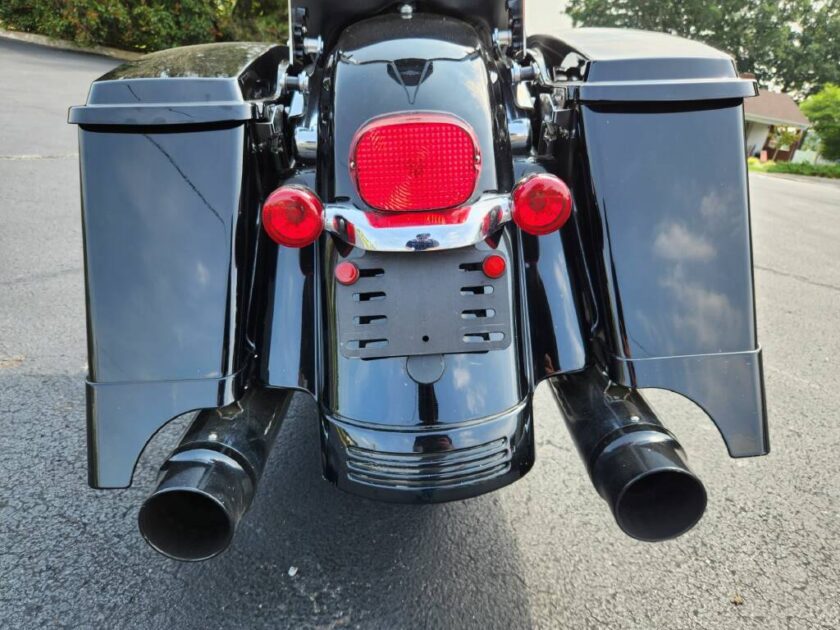 2013 Harley-Davidson Road King® - Image 27