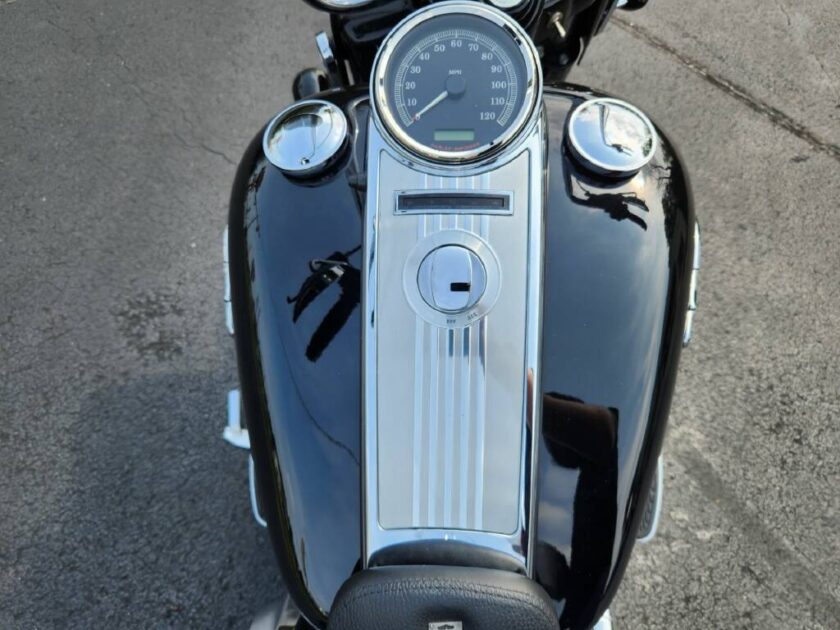 2013 Harley-Davidson Road King® - Image 30
