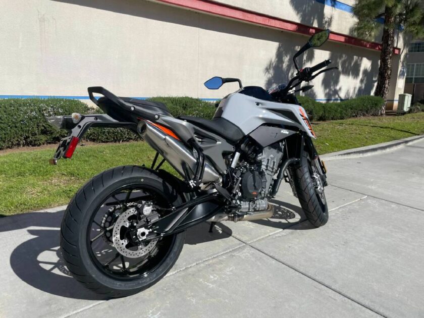 2023 KTM Sportbike Motorcycle 790 Duke - Image 5