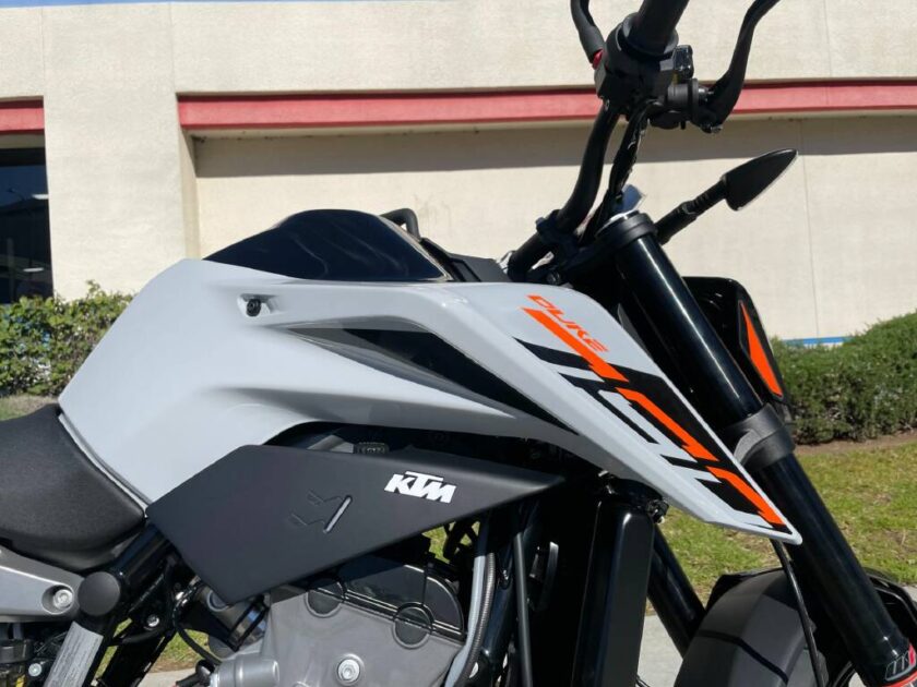 2023 KTM Sportbike Motorcycle 790 Duke - Image 7