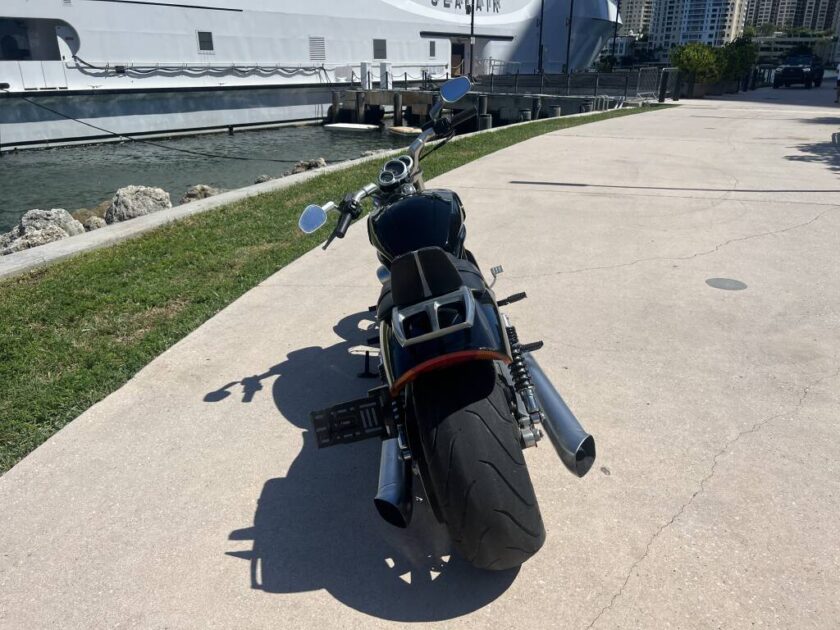 2015 Harley-Davidson V-ROD V-ROD MUSCLE - Image 3