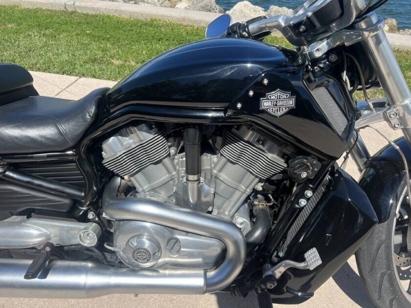 2015 Harley-Davidson V-ROD V-ROD MUSCLE - Image 14