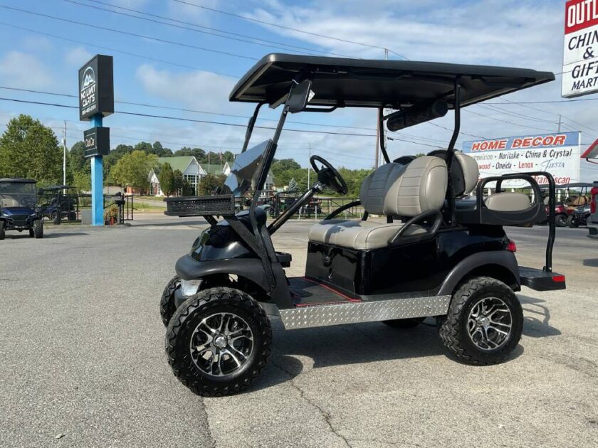 2022 Club Car Villager - Image 4