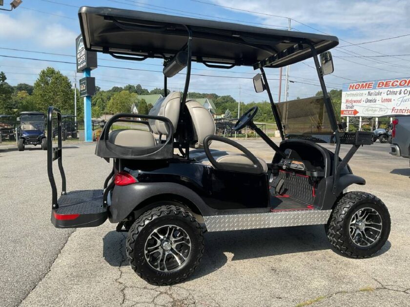 2022 Club Car Villager - Image 2