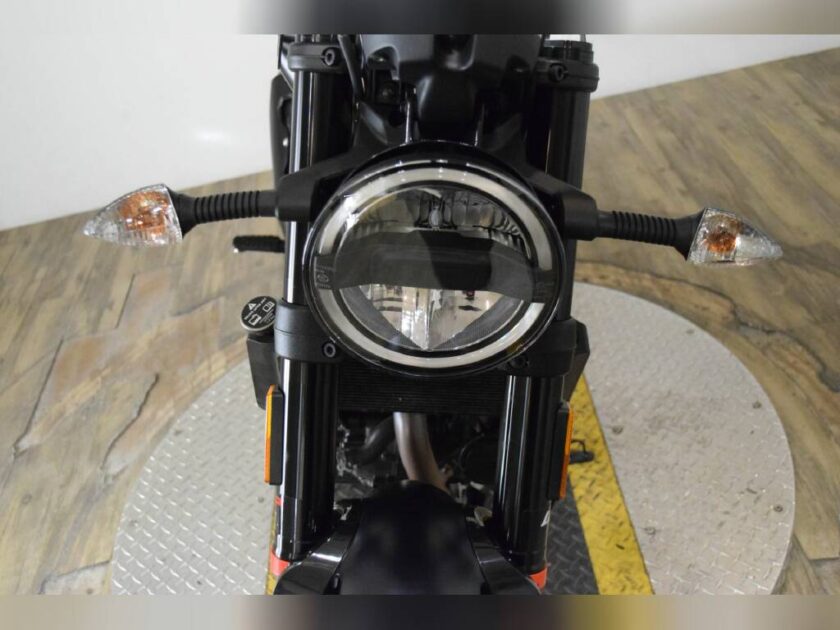 2023 Husqvarna Svartpilen 401 - Image 18