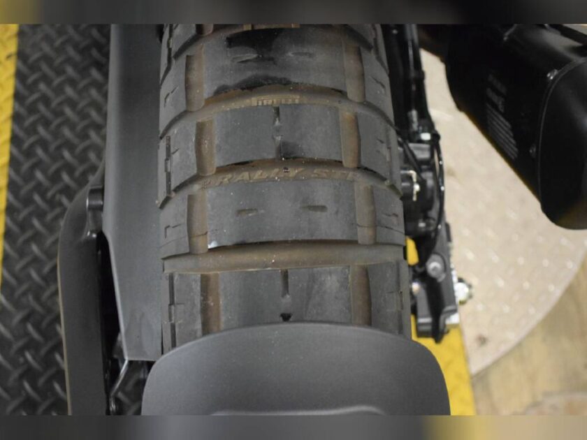 2023 Husqvarna Svartpilen 401 - Image 7