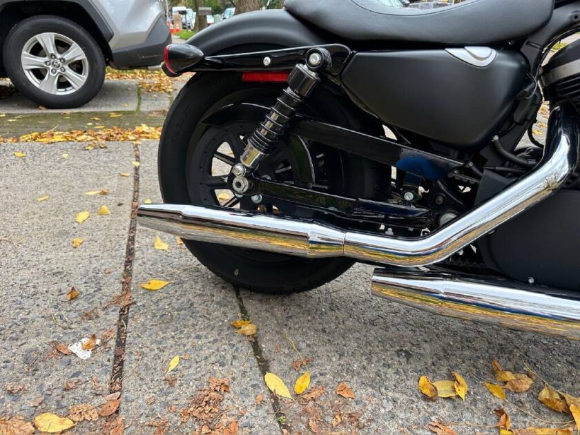 2010 Harley-Davidson SPORTSTER 883 IRON - Image 15
