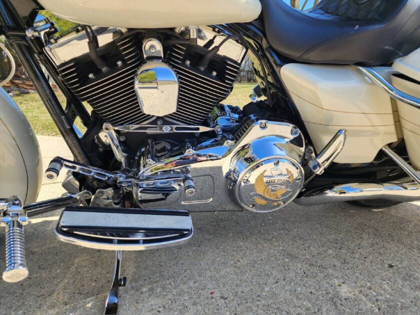 2015 Harley-Davidson Street Glide - Image 15