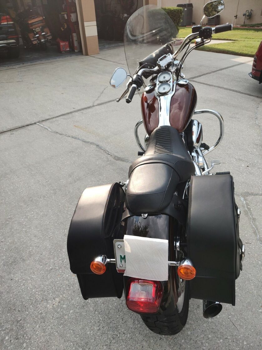 2009 Harley-Davidson DYNA LOW RIDER - Image 10