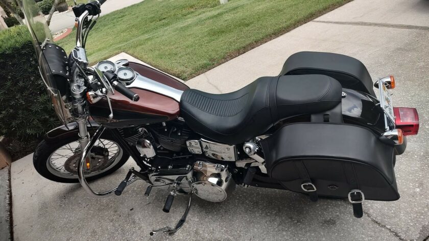2009 Harley-Davidson DYNA LOW RIDER - Image 2