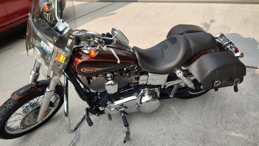 2009 Harley-Davidson DYNA LOW RIDER - Image 3