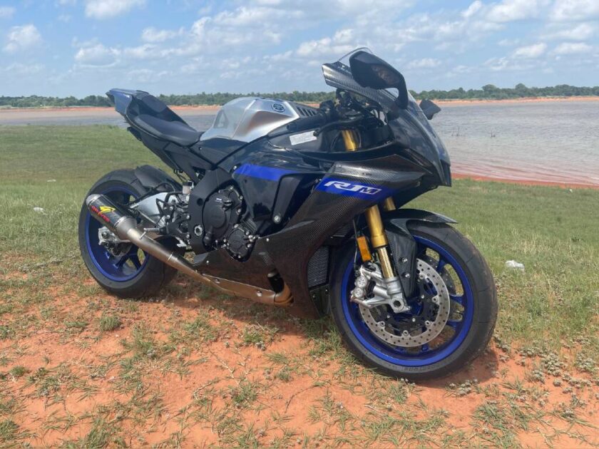 2022 Yamaha YZF R1M - Image 11