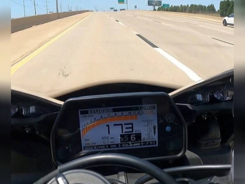 2022 Yamaha YZF R1M - Image 15