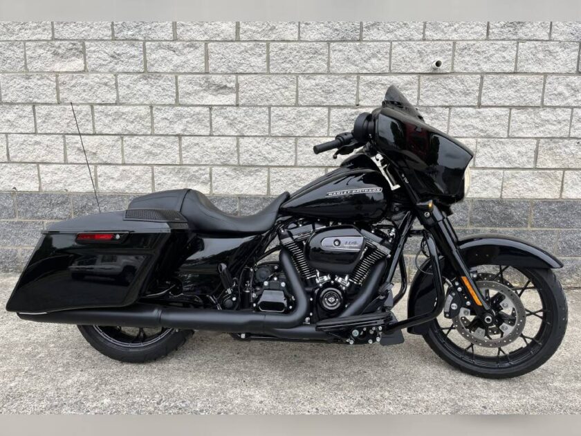 2020 Harley-Davidson FLHXS - Image 8