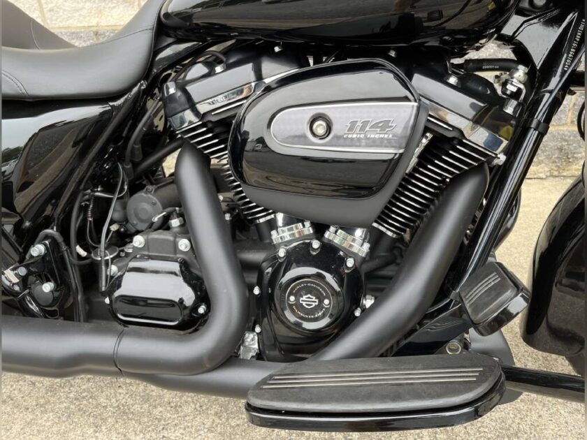 2020 Harley-Davidson FLHXS - Image 9