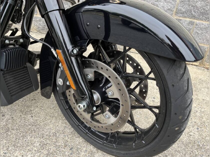2020 Harley-Davidson FLHXS - Image 17