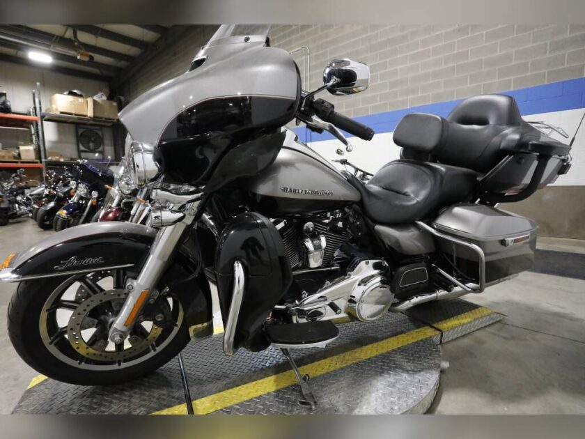 2017 Harley-Davidson Electra Glide Ultra Limited - Image 8