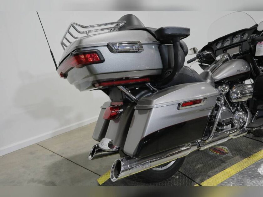2017 Harley-Davidson Electra Glide Ultra Limited - Image 14