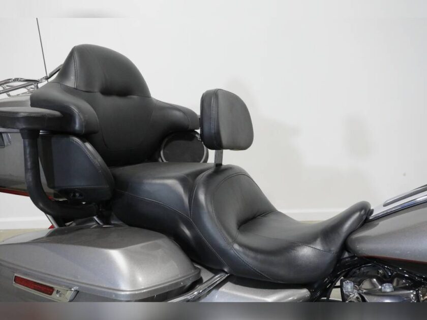 2017 Harley-Davidson Electra Glide Ultra Limited - Image 21