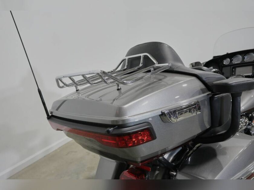 2017 Harley-Davidson Electra Glide Ultra Limited - Image 2