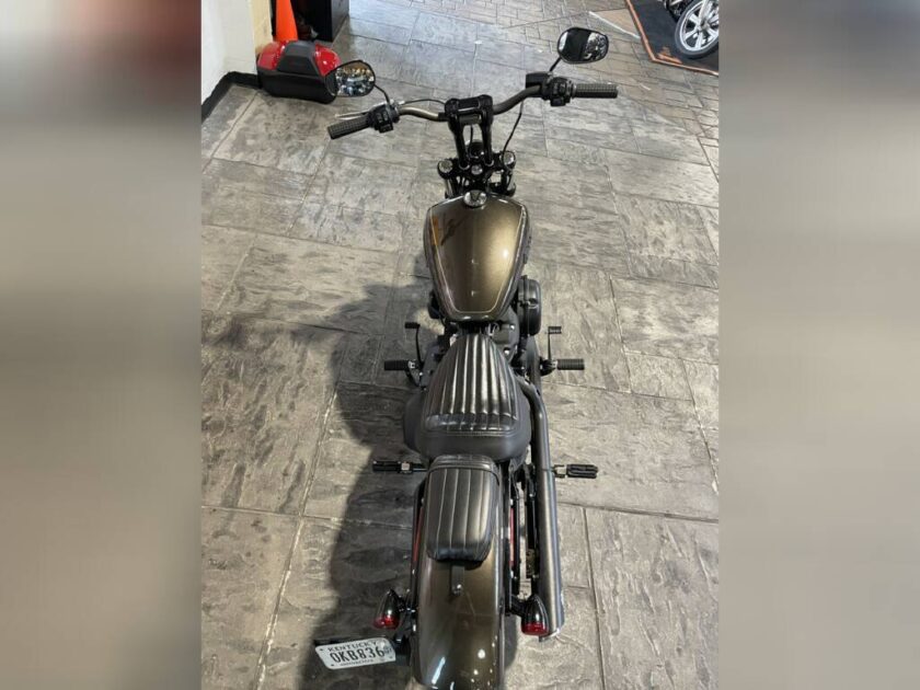 2020 Harley-Davidson® Street Bob® - Image 11