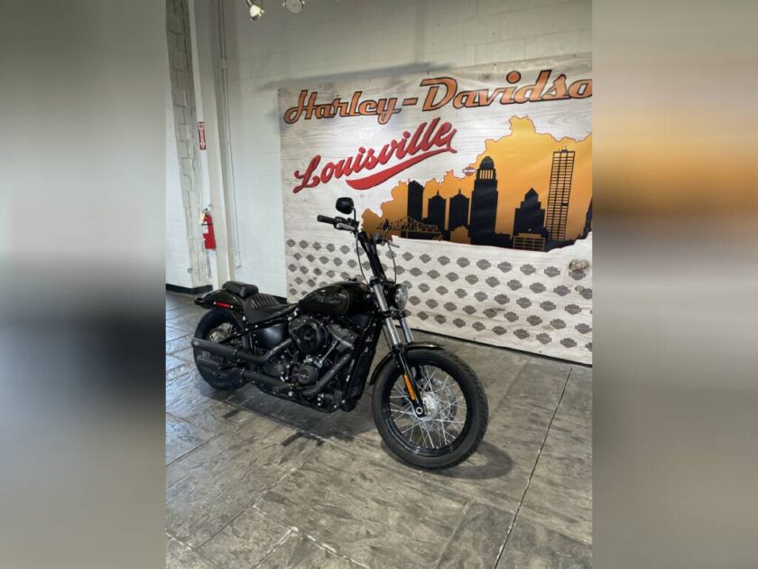 2020 Harley-Davidson® Street Bob® - Image 16