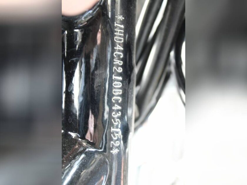 2011 Harley-Davidson® XL883L - Sportster® SuperLow® - Image 19