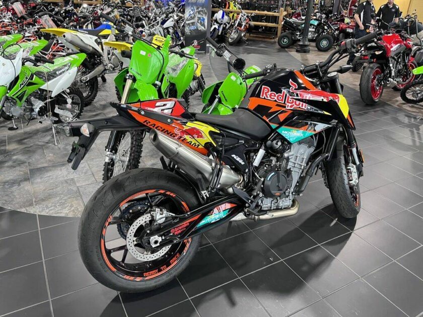 2020 KTM Sportbike Motorcycle 790 Duke - Image 2