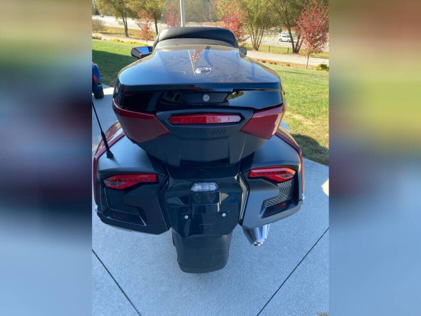 2023 Can-Am Spyder RT Limited Platine Wheels - Image 12