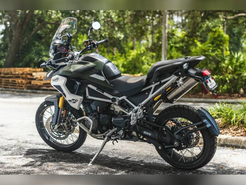 2023 Triumph Tiger 1200 Rally Pro Matte Khaki Green - Image 3