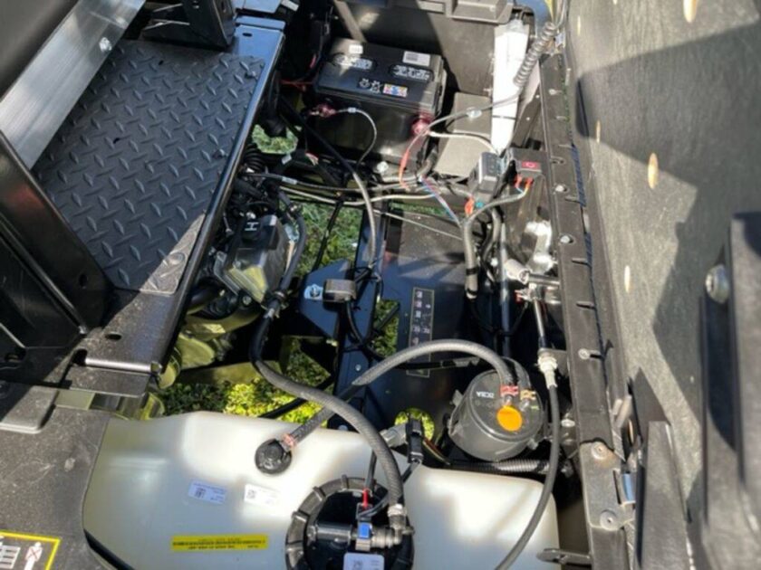 2024 Cushman Hauler 1200X Gas - Image 9
