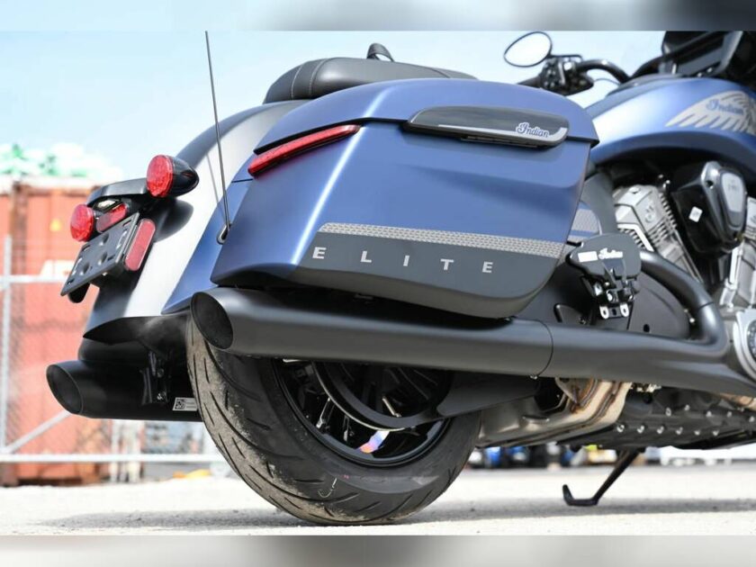 2023 Indian Motorcycle Challenger Elite Sapphire Blue Smoke - Image 8