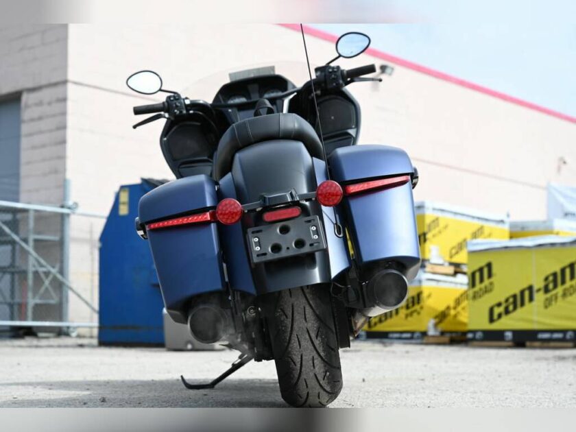 2023 Indian Motorcycle Challenger Elite Sapphire Blue Smoke - Image 11