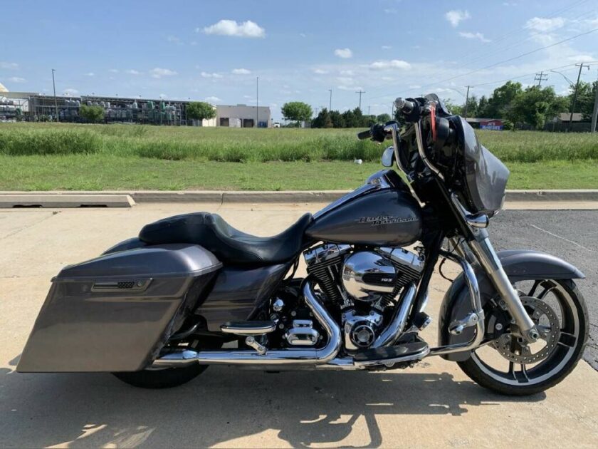 2014 Harley-Davidson® Street Glide® Special - Image 2