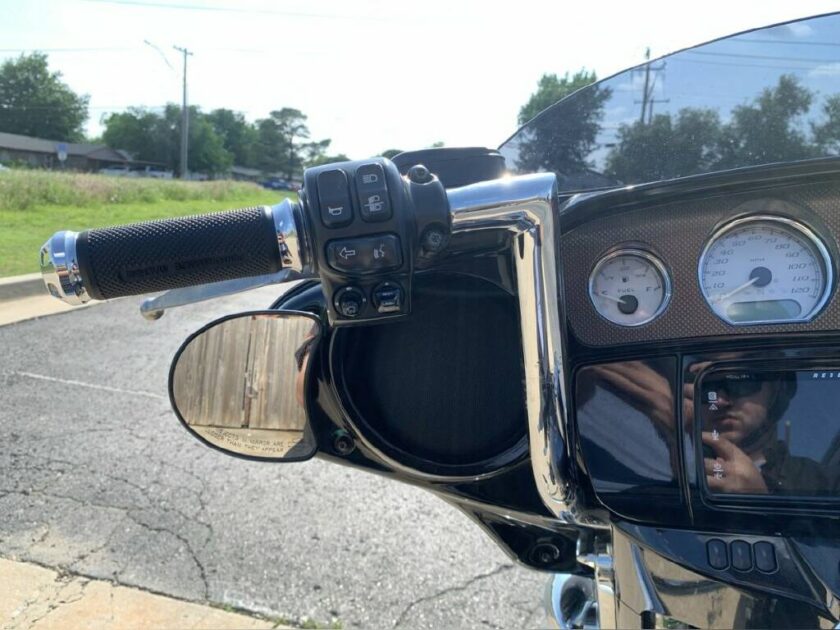 2014 Harley-Davidson® Street Glide® Special - Image 5