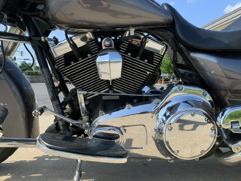 2014 Harley-Davidson® Street Glide® Special - Image 10