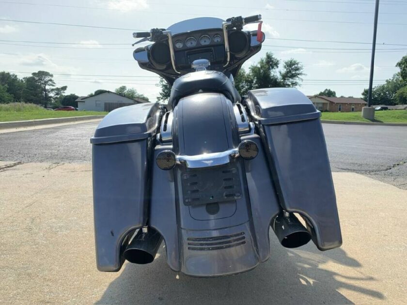 2014 Harley-Davidson® Street Glide® Special - Image 17
