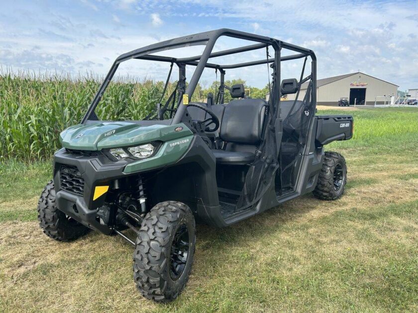 2023 Can-Am Defender MAX DPS HD7 Tundra Green - Image 3