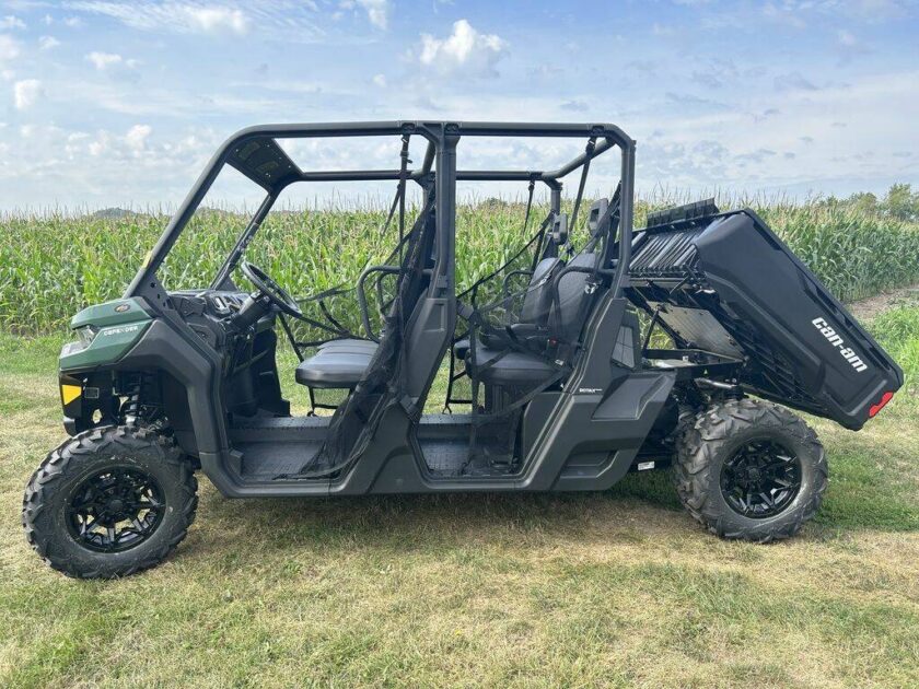 2023 Can-Am Defender MAX DPS HD7 Tundra Green - Image 5