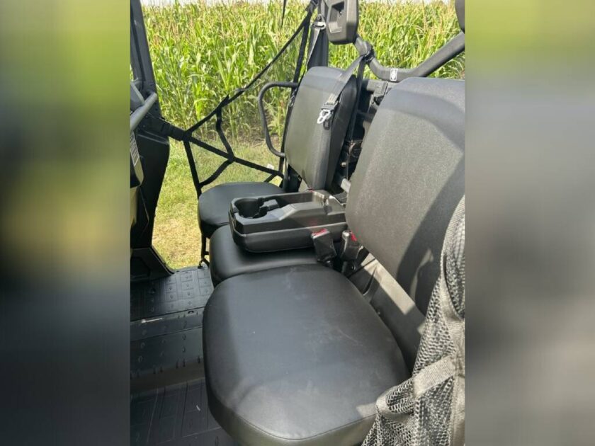2023 Can-Am Defender MAX DPS HD7 Tundra Green - Image 11