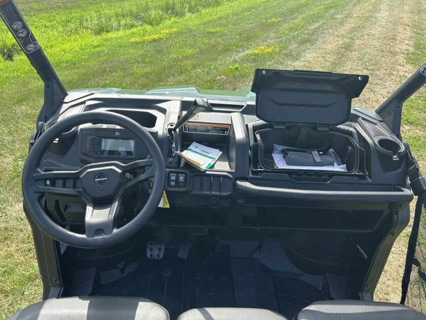 2023 Can-Am Defender MAX DPS HD7 Tundra Green - Image 14